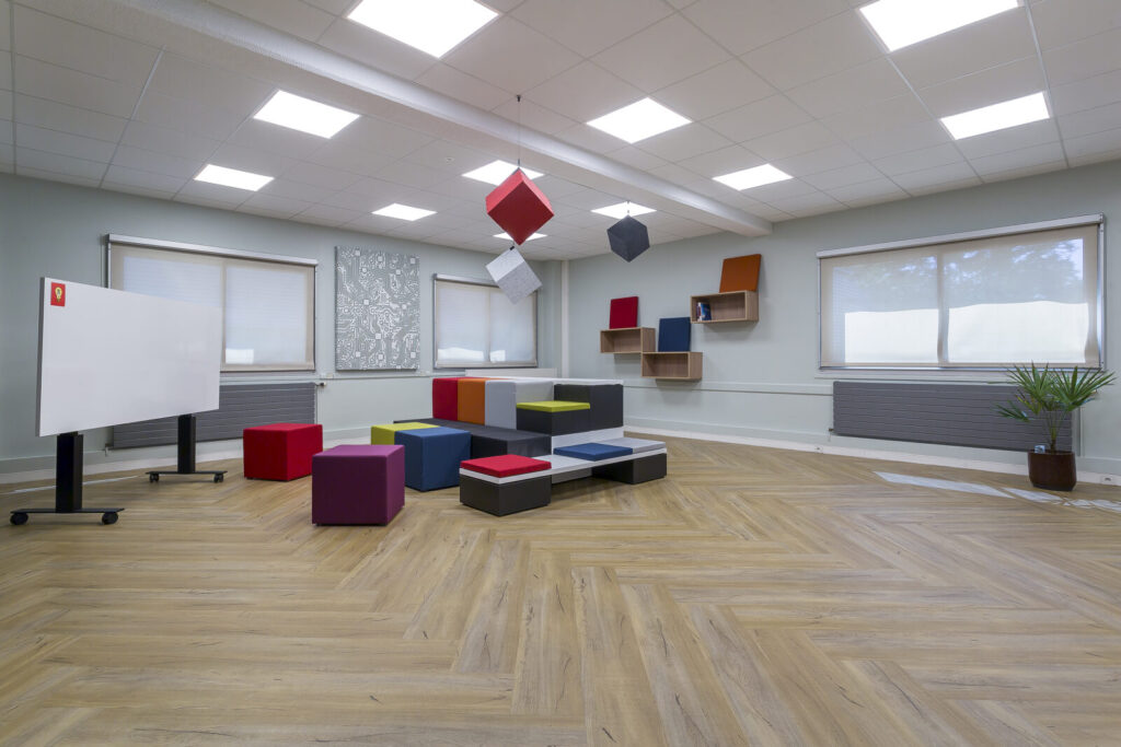 Office_Concept_French_Poc_2-1600x1067