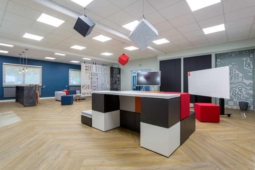 Office_Concept_French_Poc_3-1600x1067