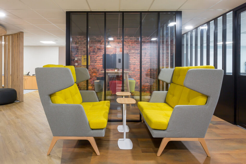 Office_Concept_Tech_up1_10-1600x1067