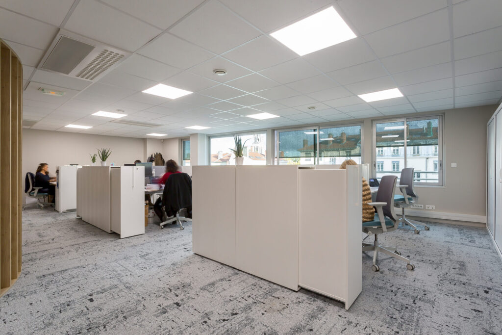 Office_Concept_Tech_up1_17-1600x1067