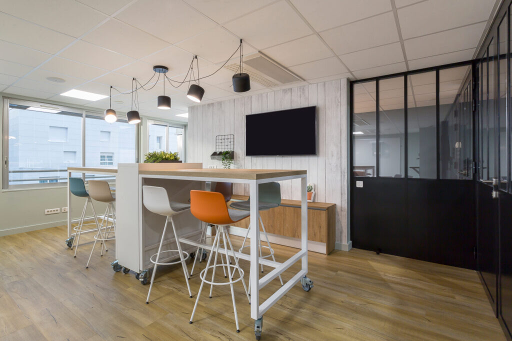Office_Concept_Tech_up1_5-1600x1065