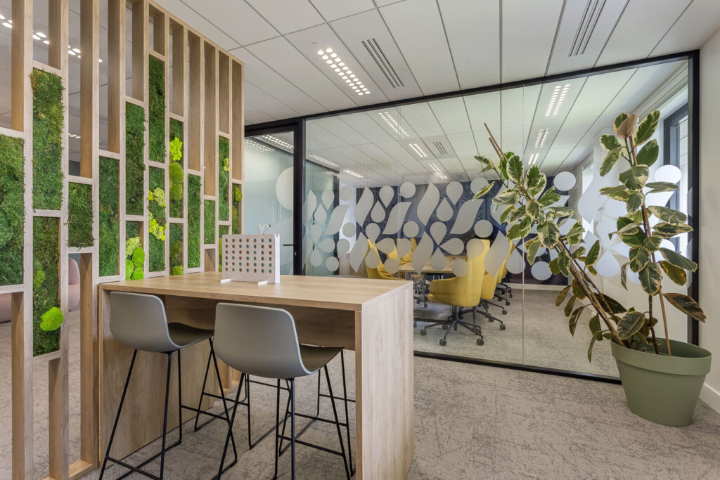 OfficeConcept-Innergex-2-Entree-VI-HD-10-1600x1067