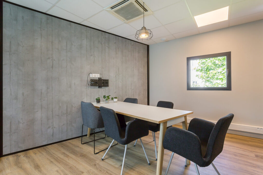 Office_Concept_R_Tone_23-1600x1067
