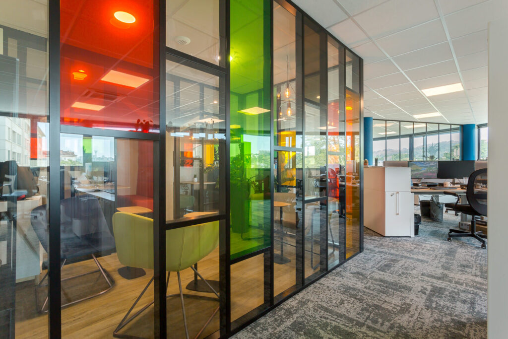 Office_Concept_R_Tone_3-1600x1067